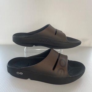 oofos Ooahh Matte Brown Sports Slide Sandals Womens 7 Mens 5